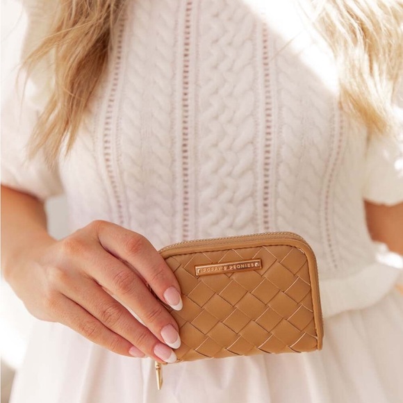 Poppy & Peonies Accessories - Poppie & Peonies Compact Woven Cardholder Wallet